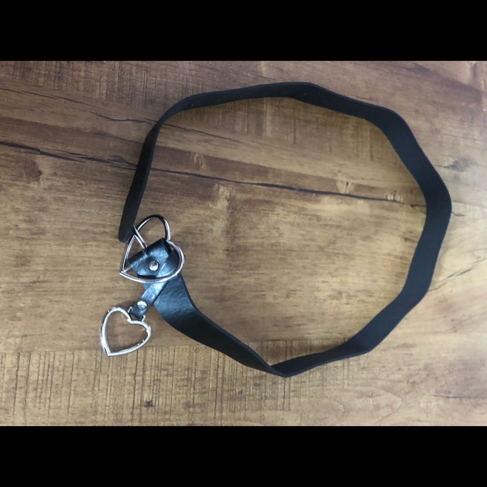 Faux Leather Heart Buckle Belt